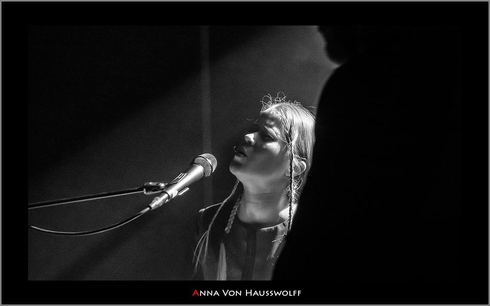 anna-von-hausswolff-11